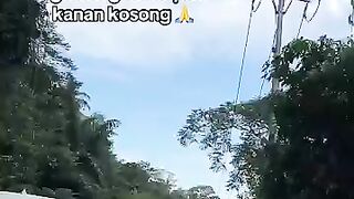 Dilarang ngeblong ????