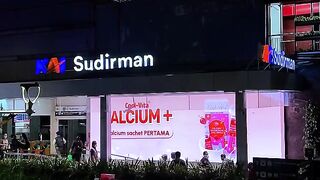 The beautiful atmosphere of the night with traders