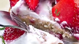 She will love you for this delicious strawberry pancake