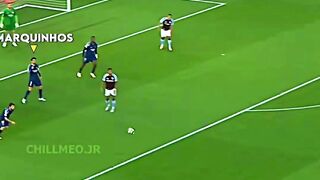 Bertahan tenang, menyerang mematikan