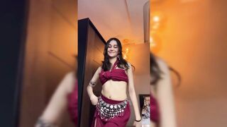 Indian Girl Nayasha Khanna Dance