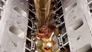 Why engines need so much oil the real reason
