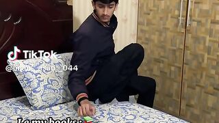 study krny baitha tha yah haal ho gya