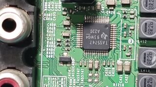 What’s This SMD Part ???? 220µF 25V Capacitor