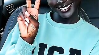 How To Create Consistent AI Cartoon Animation For FREE (2Steps)#aicartoon #aianimation #howtomakecar