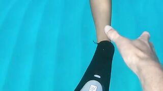 Underwater beatifull girl hot sexy shake