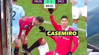 ???? Saat Figo kembali ke Camp Nou…