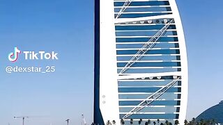 Dubai lovers
