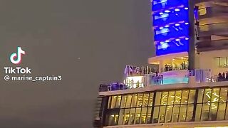 Dubai lovers