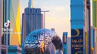 Dubai lovers