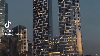 Dubai lovers