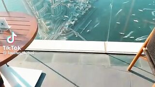 Dubai lovers