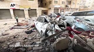 Israeli strikes kill at least 30 Palestinians in Gaza despite ceasefire push.