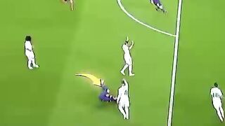 Ramos Fight Messi