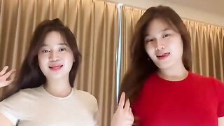 Pilih putih apa merah?