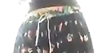 Bhabi dress change ?