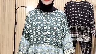 Dress Mahira official collection