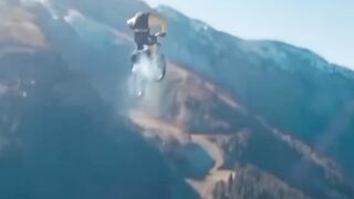 Dia bisa melakukannya