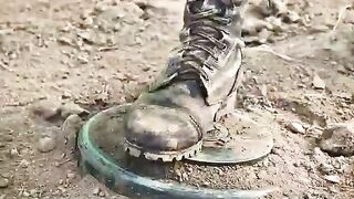 A soldier stepped on an anti-tank mine — the ending was hilarious ???? #shorts #movie