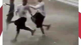 Hujan deras disertai angin kencang terjadi dikawasan pondok pesantren Nuris Jabon Mojokerto