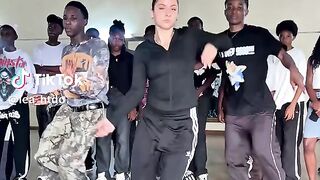 Admire the choreography