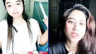 beautiful two girls pk live show mausa Kaise kis karte hain yaar