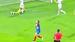 Crazy Moments in Womens Football shorts