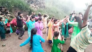 Wading Super_Dance