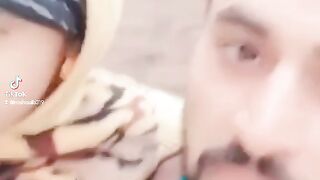 شعیب اور یوسف ایک اچھی ویڈیو بناتے ہوئے