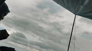 Berusaha untuk tidak mengeluh
