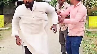 কমিটি ফানি ভিডিও