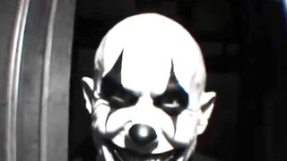 Who did I see through the eye hole? #scary #horror #creepy #horrorstation