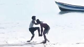 Melompat kebelakang