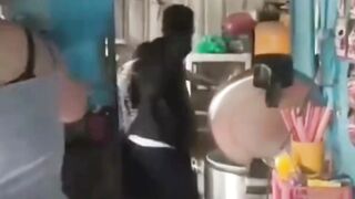 Gara-gara emosi dan ucapan kasar, urusan utang malah berubah jadi baku hantam ????‍????????