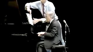 When_you_can_t_read_notes_#piano_#memes_#classicalmusic_#pianomusic_#pianist_#music_#shorts_#short