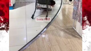 berburu belanja imlek