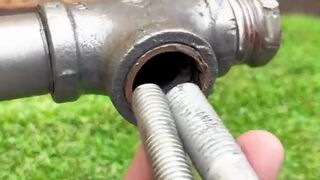 Broken Pipe Thread? This 2-Bolt Trick Will Get It Out Easily!