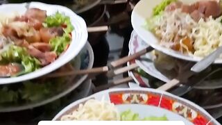 Hukum Jika makan di tempat orang yang meninggal