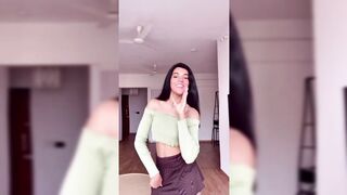 Indian Girl Mannat Khanna Dance