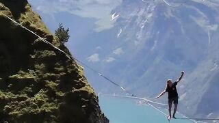 This is freestyle higlining