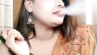Bangladeshi beautiful item hot girls Linda aki baat hai to Aapka kya Vasta open show pat -2