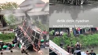 Mencekam, Perahu Pengangkut Sound System Horeg Tenggelam