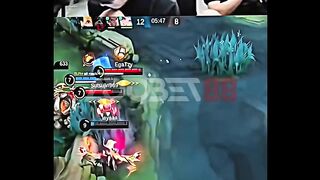 YSS gold lane di tangan Kelra emang dingin.