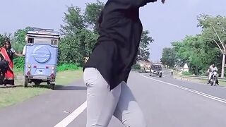 Sexy girl dance Into the street