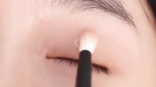Easy makeup