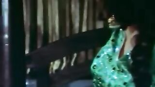 Jab bivi kapre badalti hoo