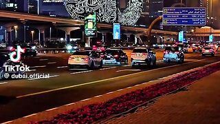 Dubai lovers