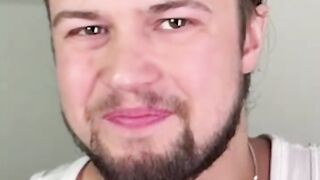 Fake Girl Trolls People on OMEGLE. part 1