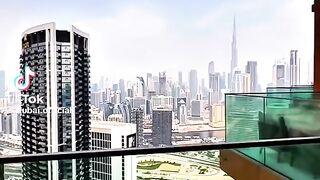 Dubai lovers