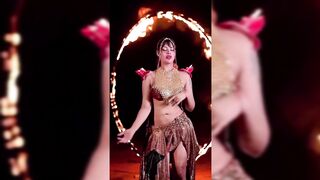 Indian Girl Neetu Singh Dance